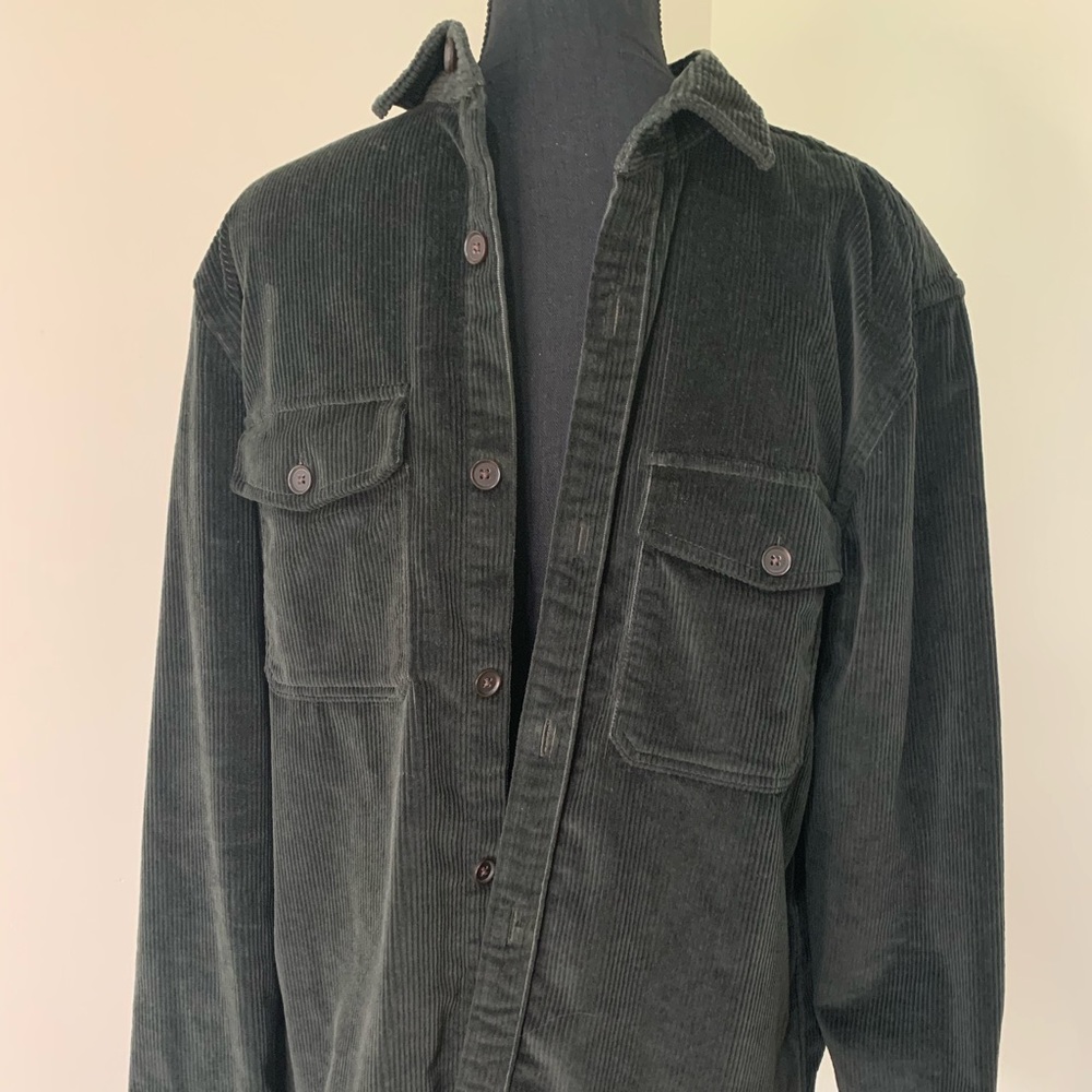 Mens Express Corduroy shirt jacket size M. Charcoal gray
